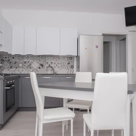 Apartment White & Blue *