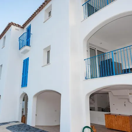 Apartment White & Blue