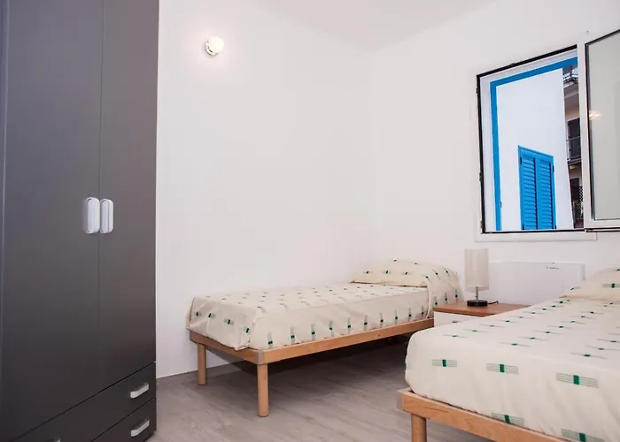 아파트 White & Blue *